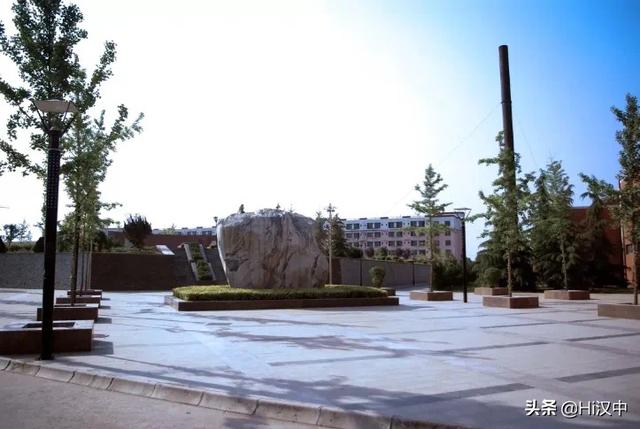 西安外事学院怎么样好不好（西安外事学院中职部怎么样好不好）-第1张图片
